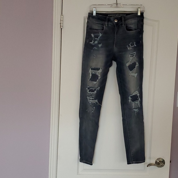 American Eagle Women's Size 6 Skinny Jeans - Picture 1 of 2